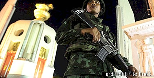 ne putujte na državni tajlandski državni udar