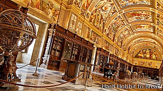 Thư viện Hoàng gia Tu viện Escorial