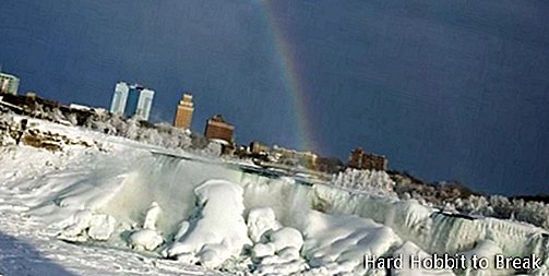 Frost Niagara Falls1