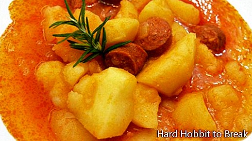 Potatoes-with-chorizo