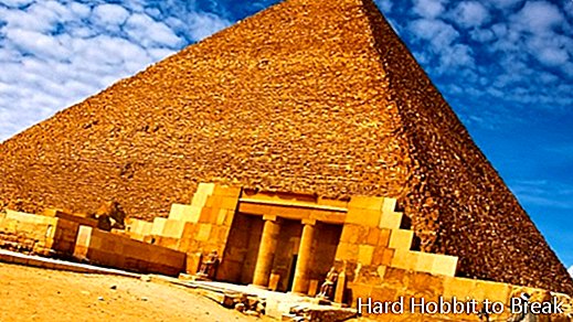 Pyramidy z Gízy1