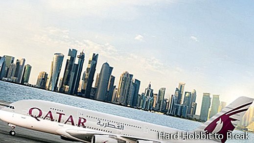 Pesawat Qatar-Airways